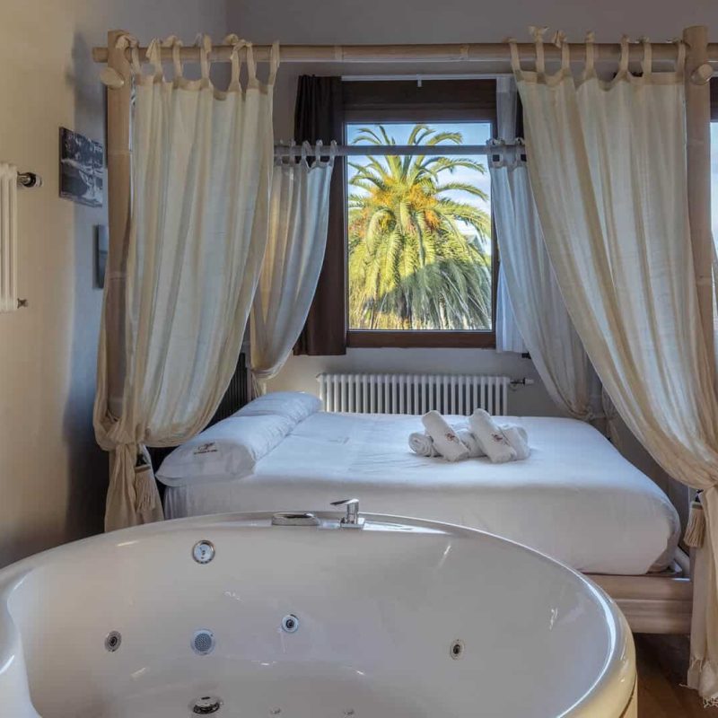 28 PALMERA