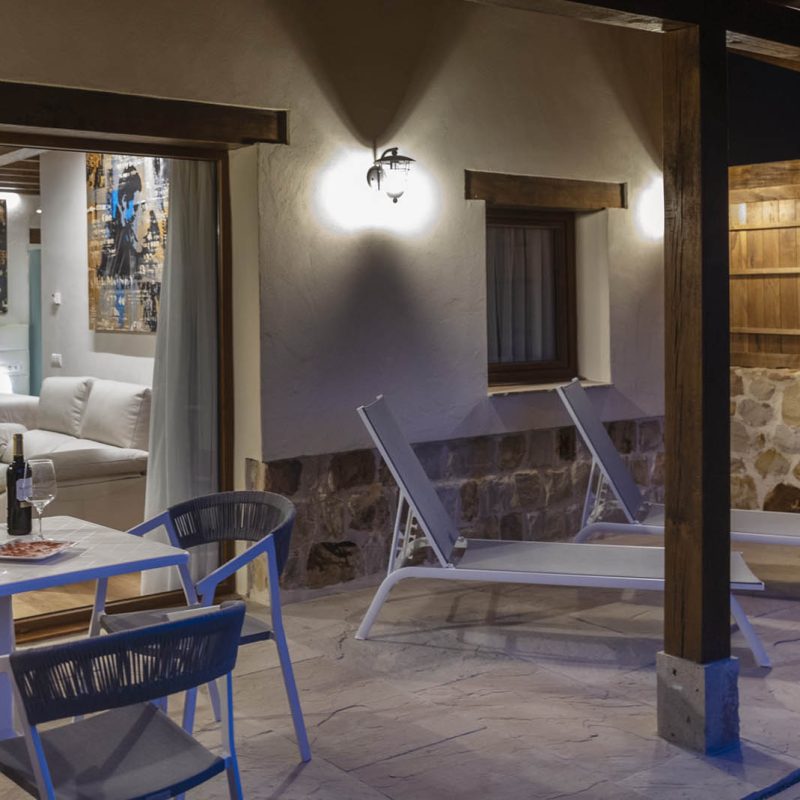 PORCHE NOCHE GARDEN VILLAS
